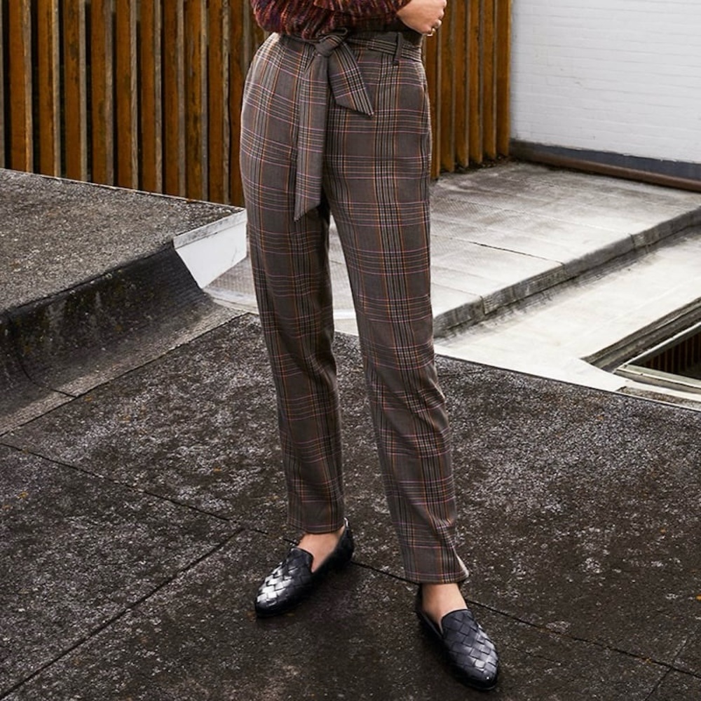 Veronica Beard Clerence wool-blend plaid tie-waist trousers. 🤎